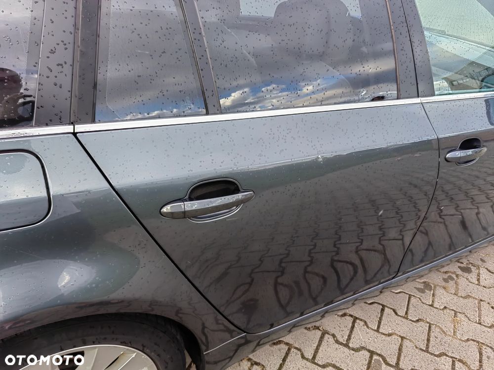 BMW Seria 5 520d Touring - 5