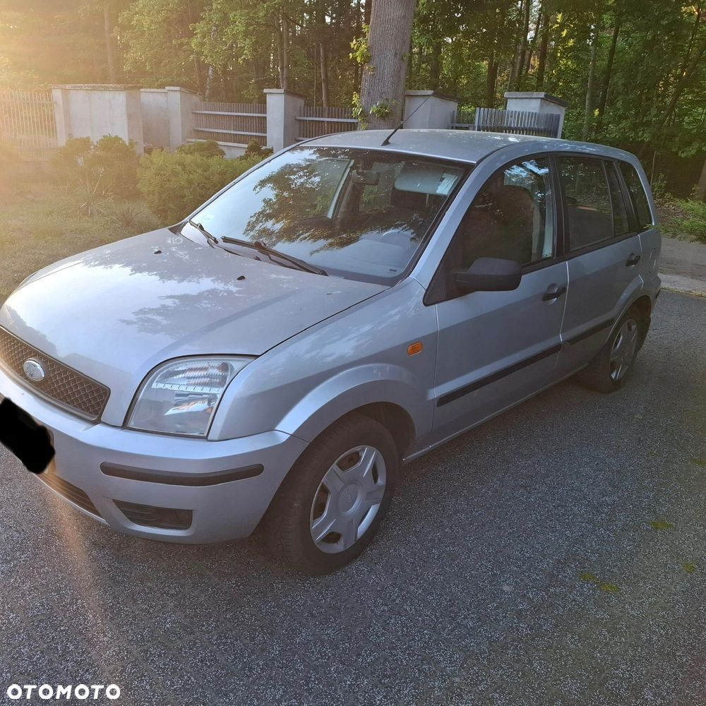 Ford Fusion - 2