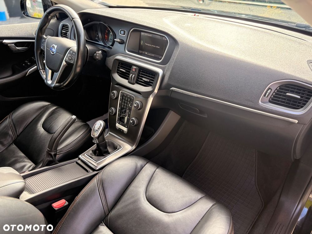 Volvo V40 Cross Country T4 - 31