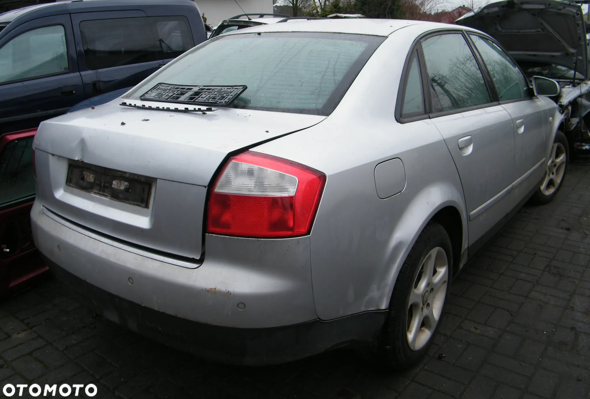 Audi A4 B6 1.9 TDI 130KM silnik AWX skrzynia FEC lakier LY7W - 4