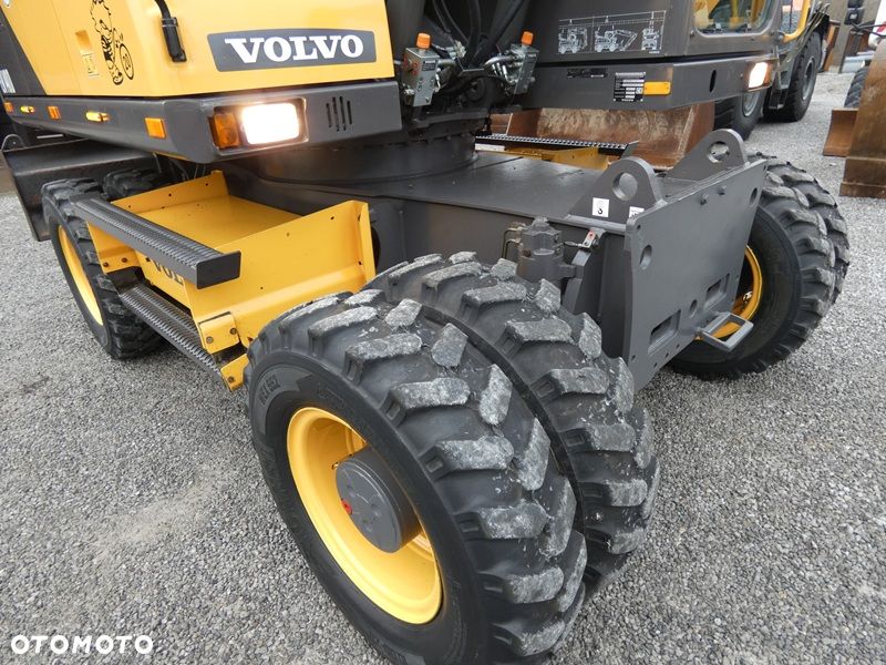 Volvo EW140D ROTOTILT ZE SZCZYPCAMI / Sprowadzona / - 26