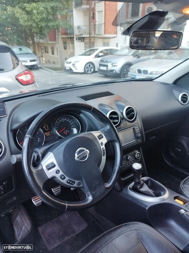 Nissan Qashqai +2 1.5 dCi Tekna Premium 18 - 2