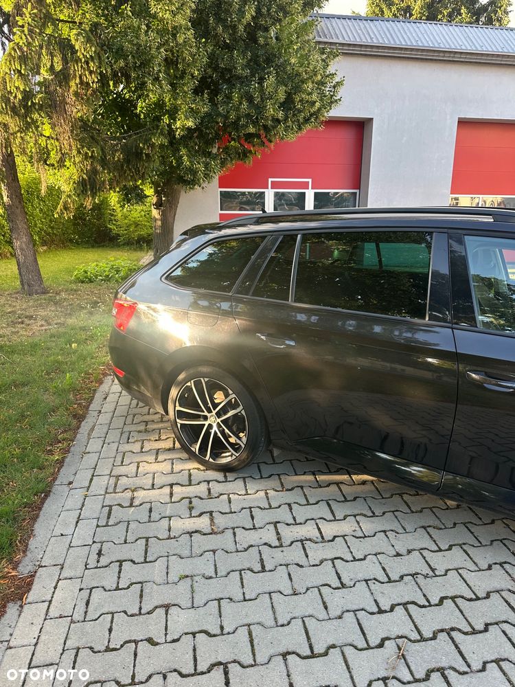 Skoda Superb 2.0 TDI Active DSG - 9