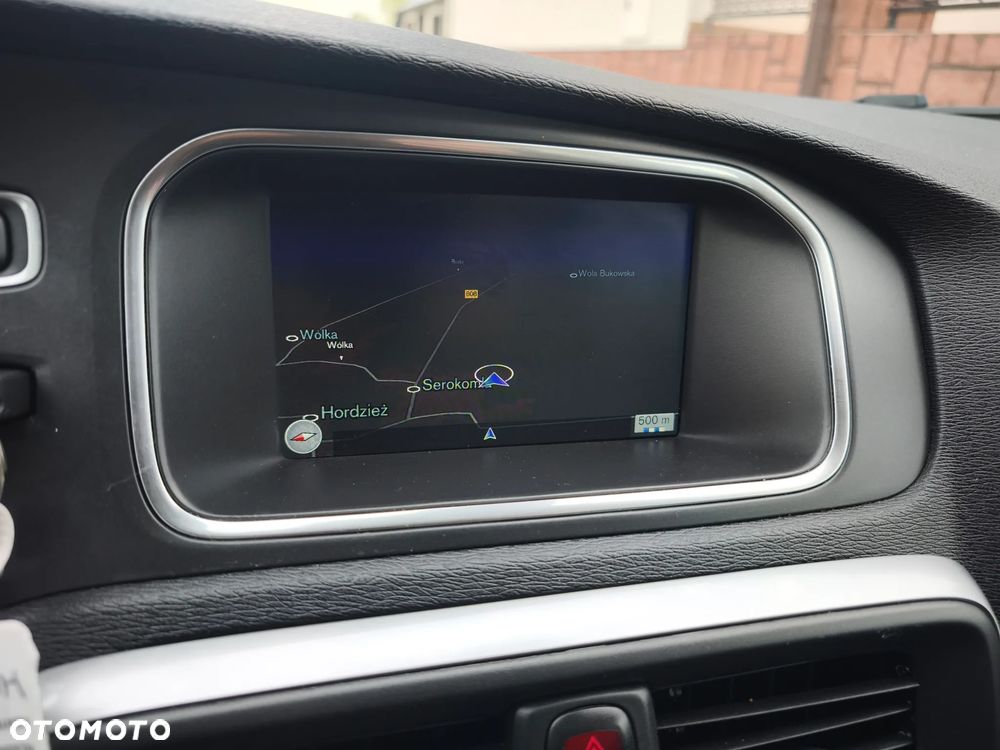 Volvo V40 D2 Summum - 12