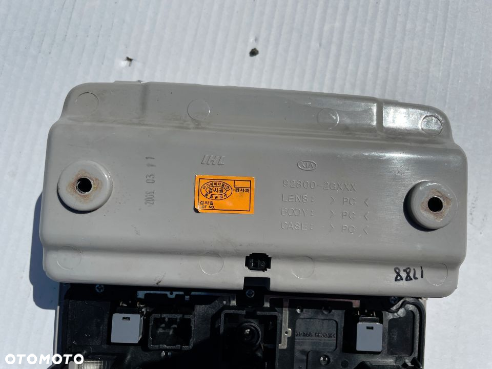 KIA MAGENTIS II LAMPKA WEWNĘTRZNA PODSUFITKI 92800-2GXXX - 3