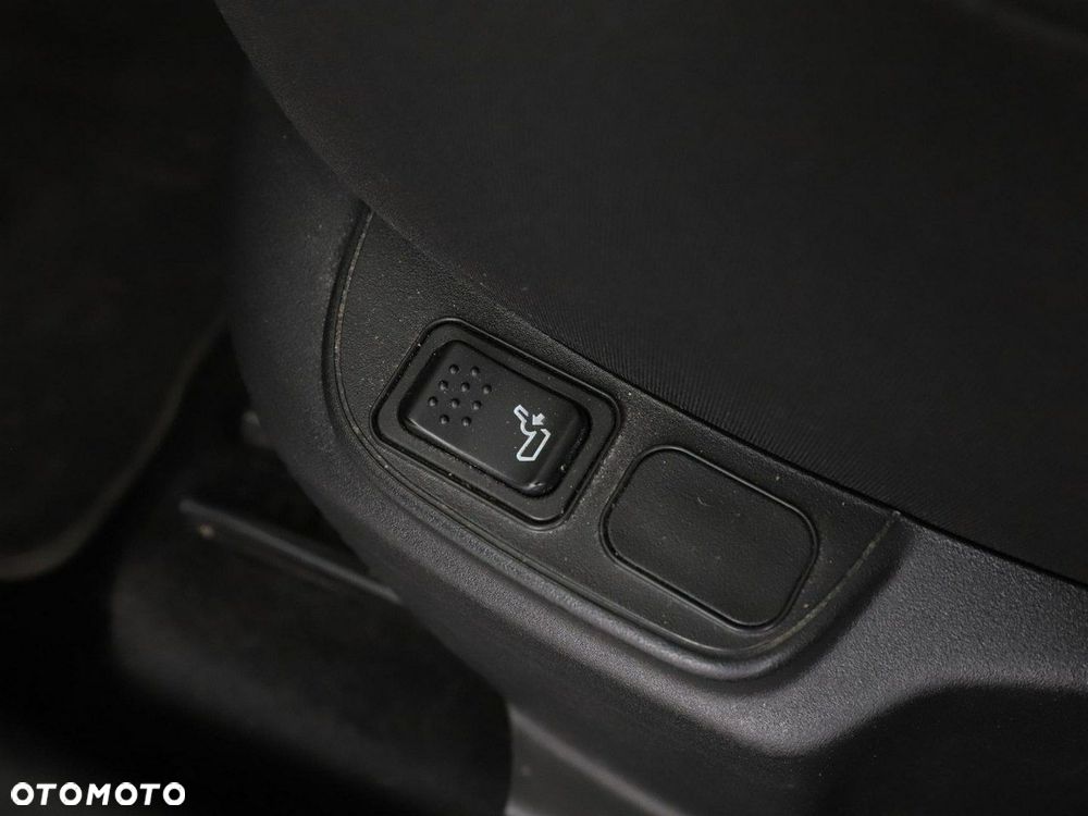 Fiat 500L 1.4 16V Urban - 36