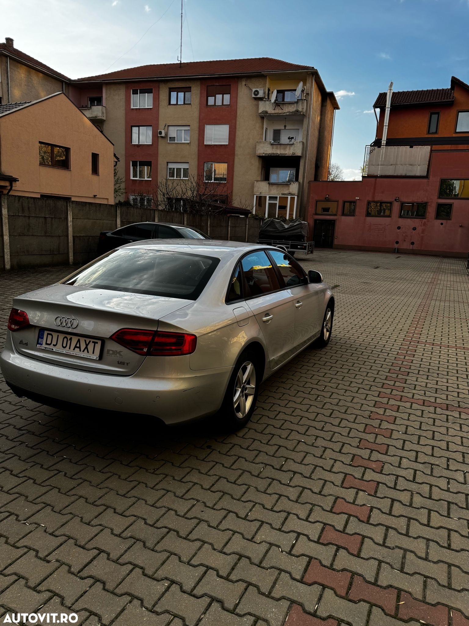 Audi A4 1.8 T Avant - 8