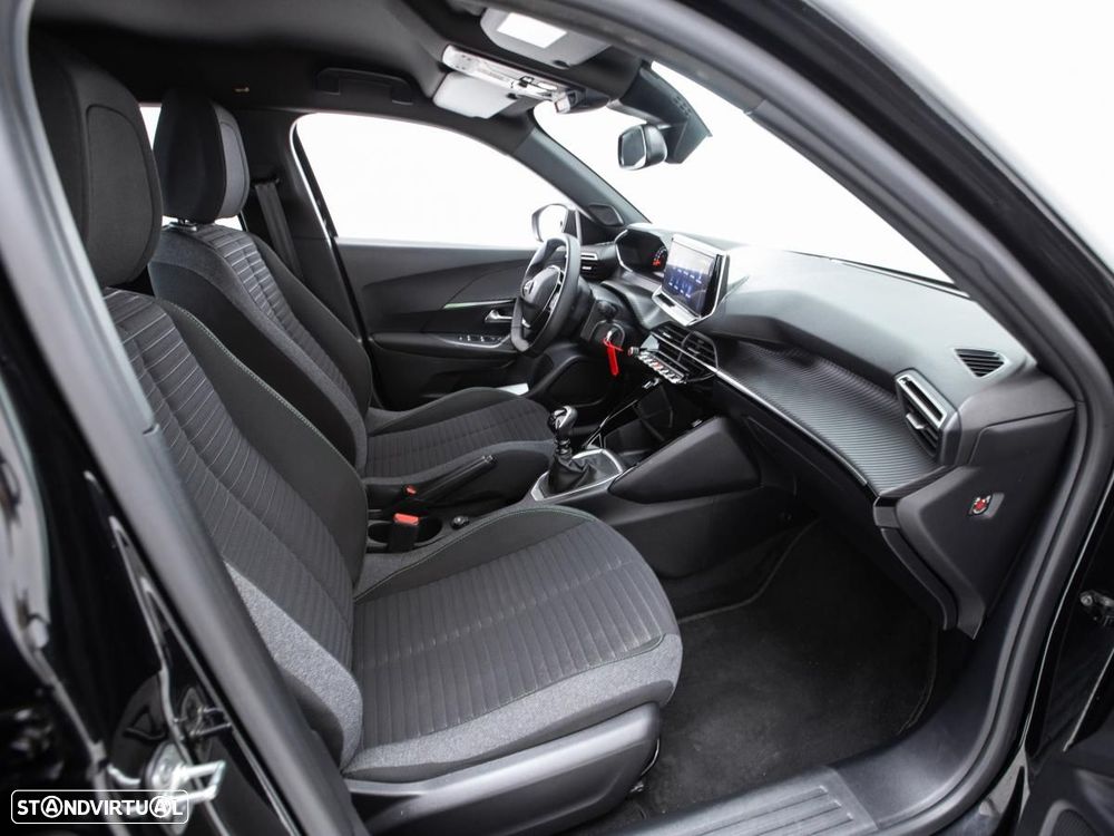 Peugeot 2008 1.2 PureTech Active — fotografia 8