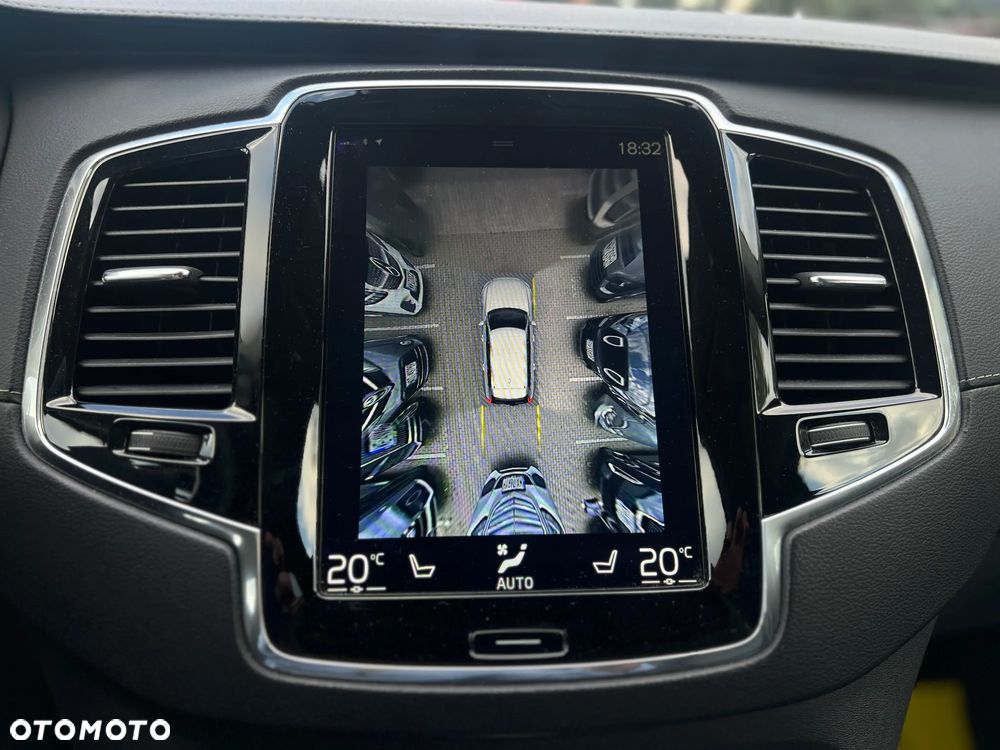 Volvo XC 90 - 20