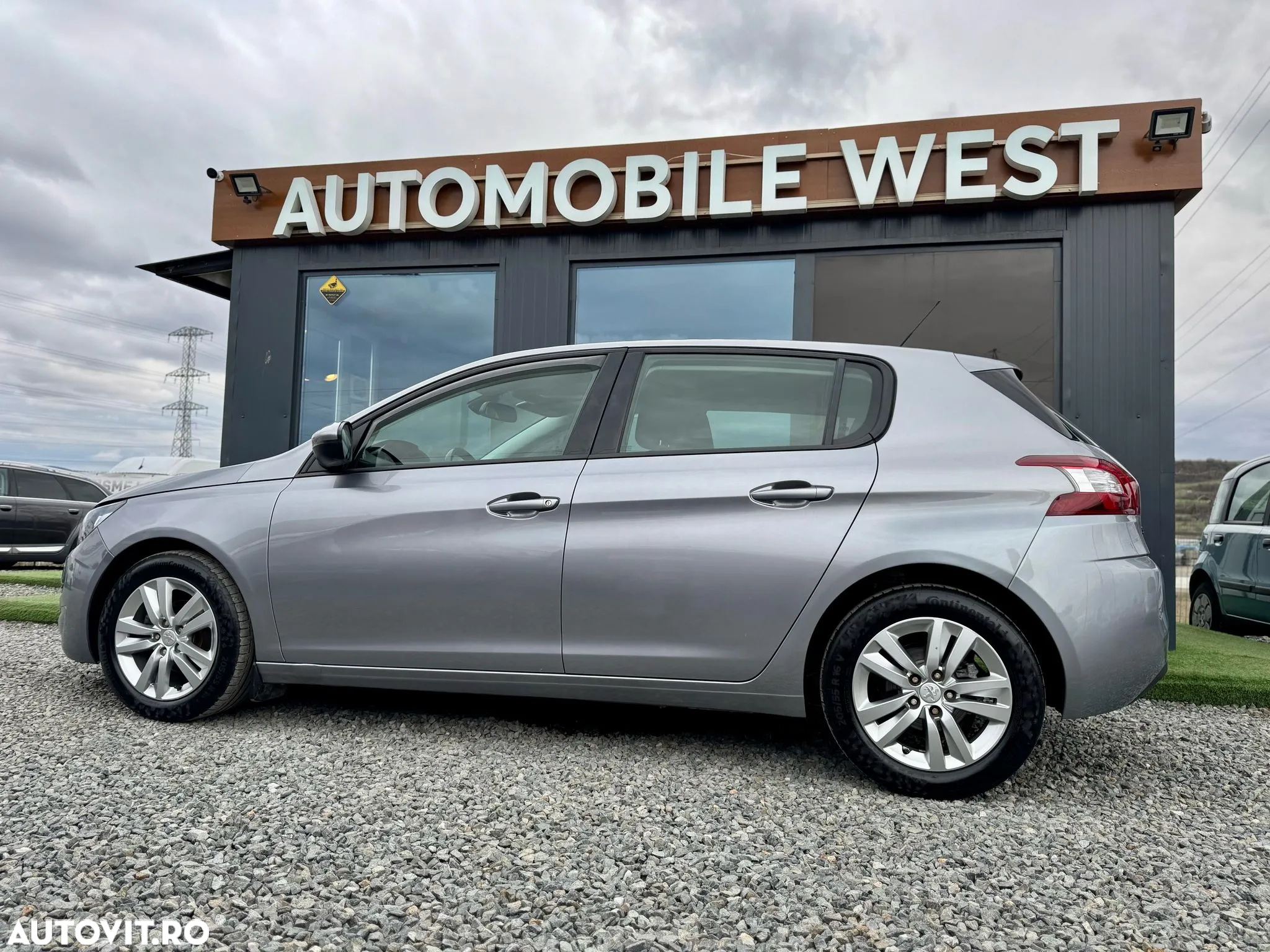 Peugeot 308 82 VTi Active - 29