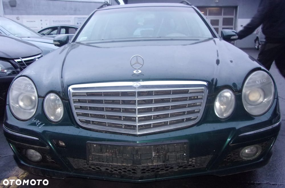 ZDERZAK PRZÓD MERCEDES W211 LIFT - 1