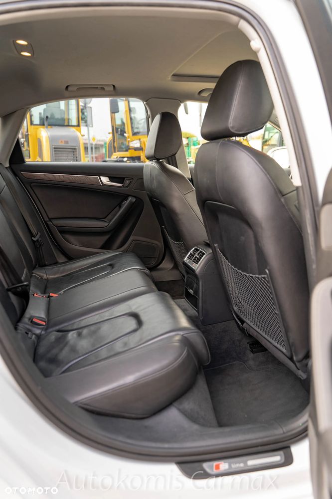 Audi A4 Limousine - 23