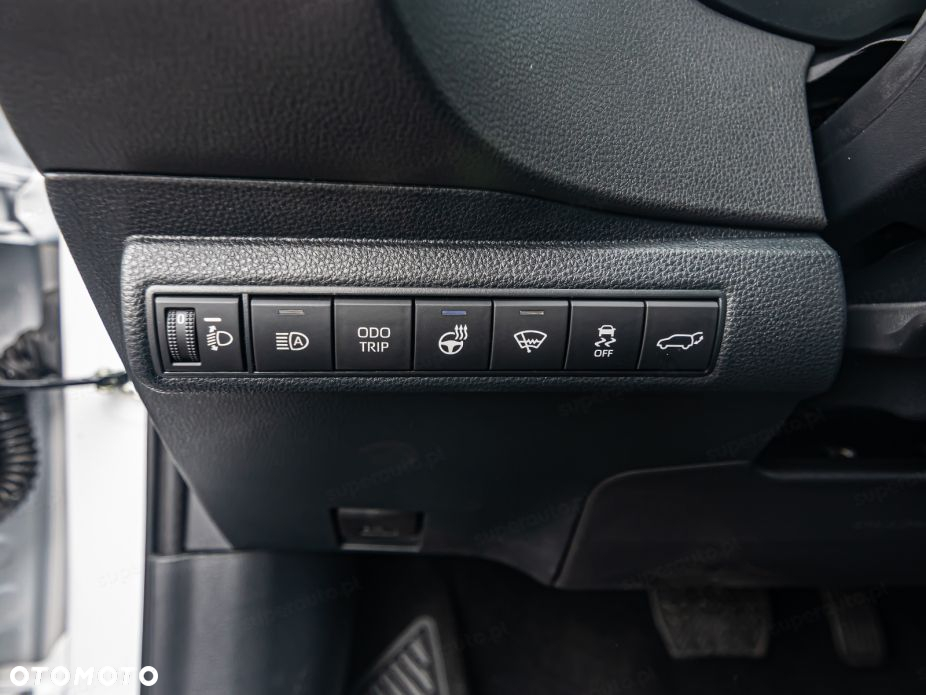 Toyota Corolla - 13