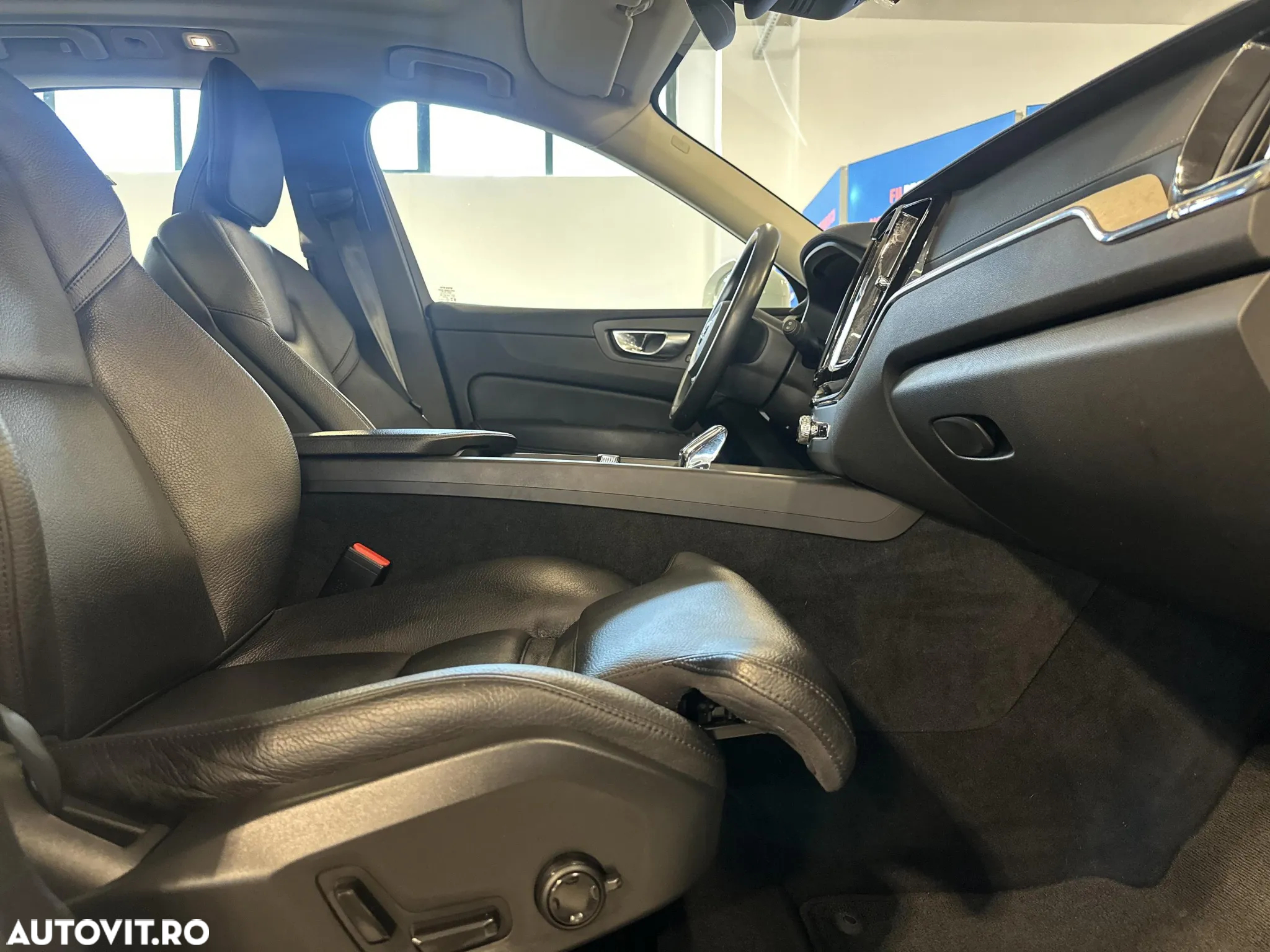 Volvo XC 60 T6 AWD Recharge Geartronic Inscription - 11