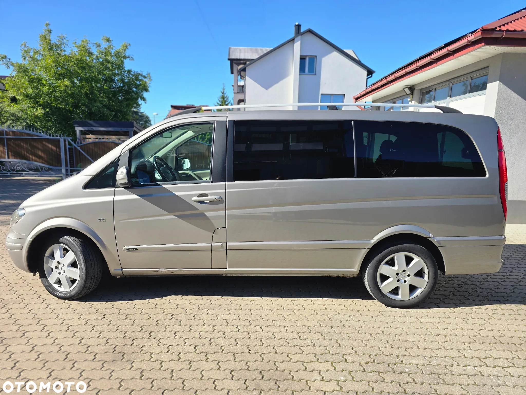 Mercedes-Benz Viano - 24
