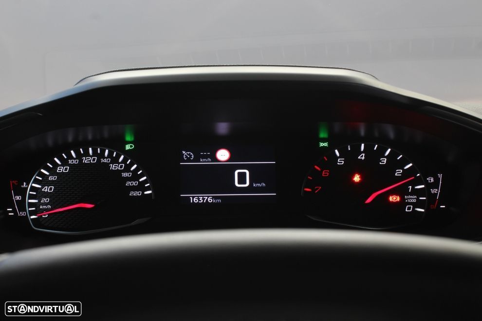 Peugeot 2008 1.2 PureTech Active Pack - 14