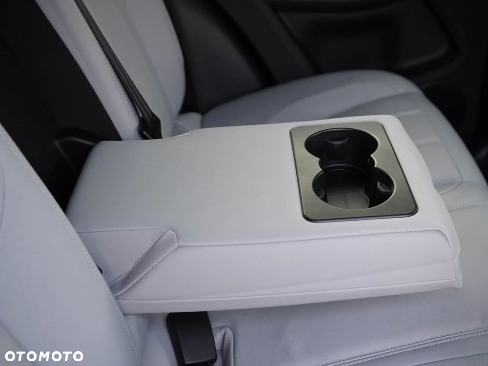 Land Rover Range Rover Evoque - 26