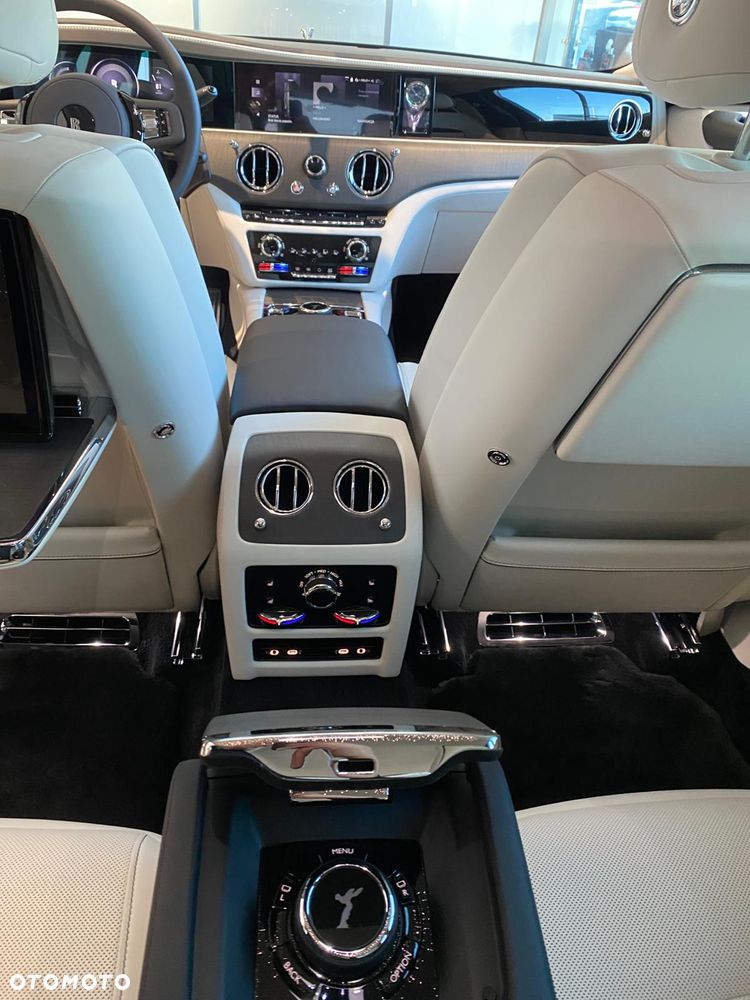 Rolls-Royce Ghost - 14