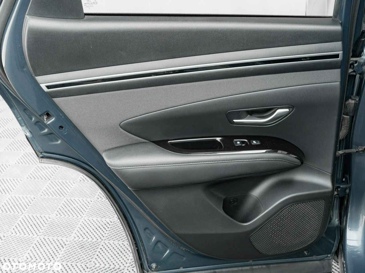 Hyundai Tucson 1.6 T-GDi HEV Executive 4WD - 23