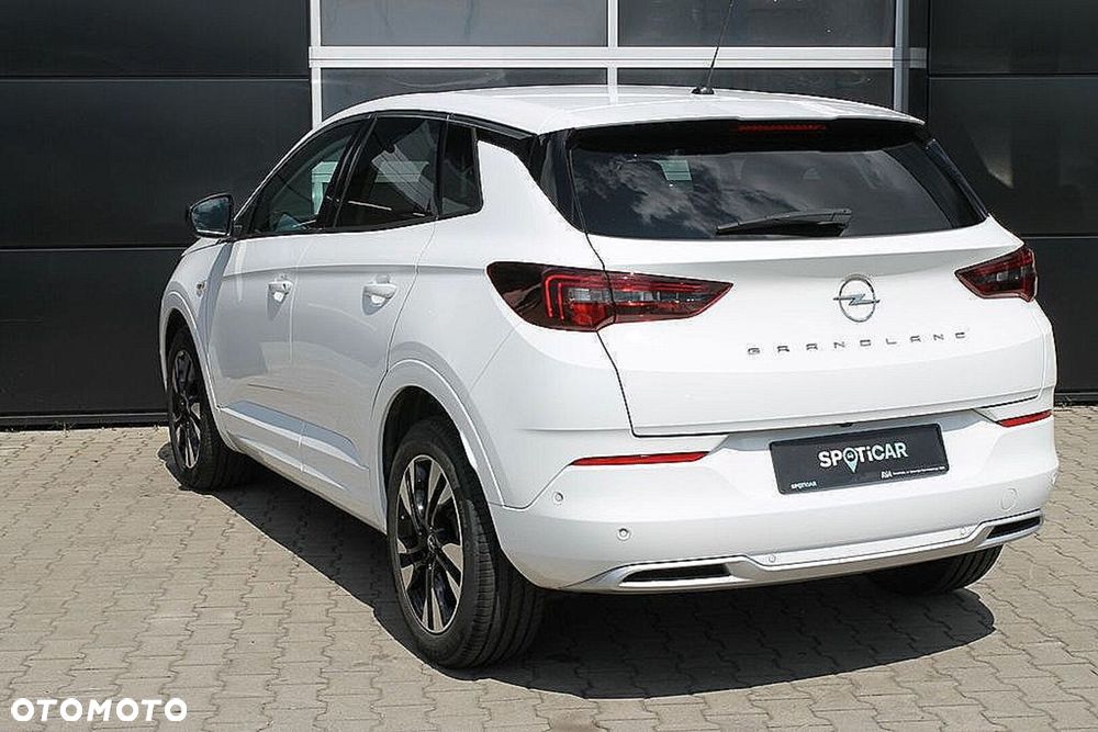 Opel Grandland 1.2 T Business Elegance S&S - 13