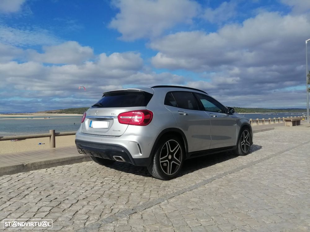 Mercedes-Benz GLA 220 d 4Matic 7G-DCT AMG Line - 6