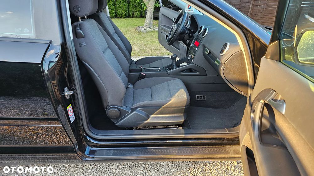 Audi A3 Sportback 1.6 Ambiente - 10