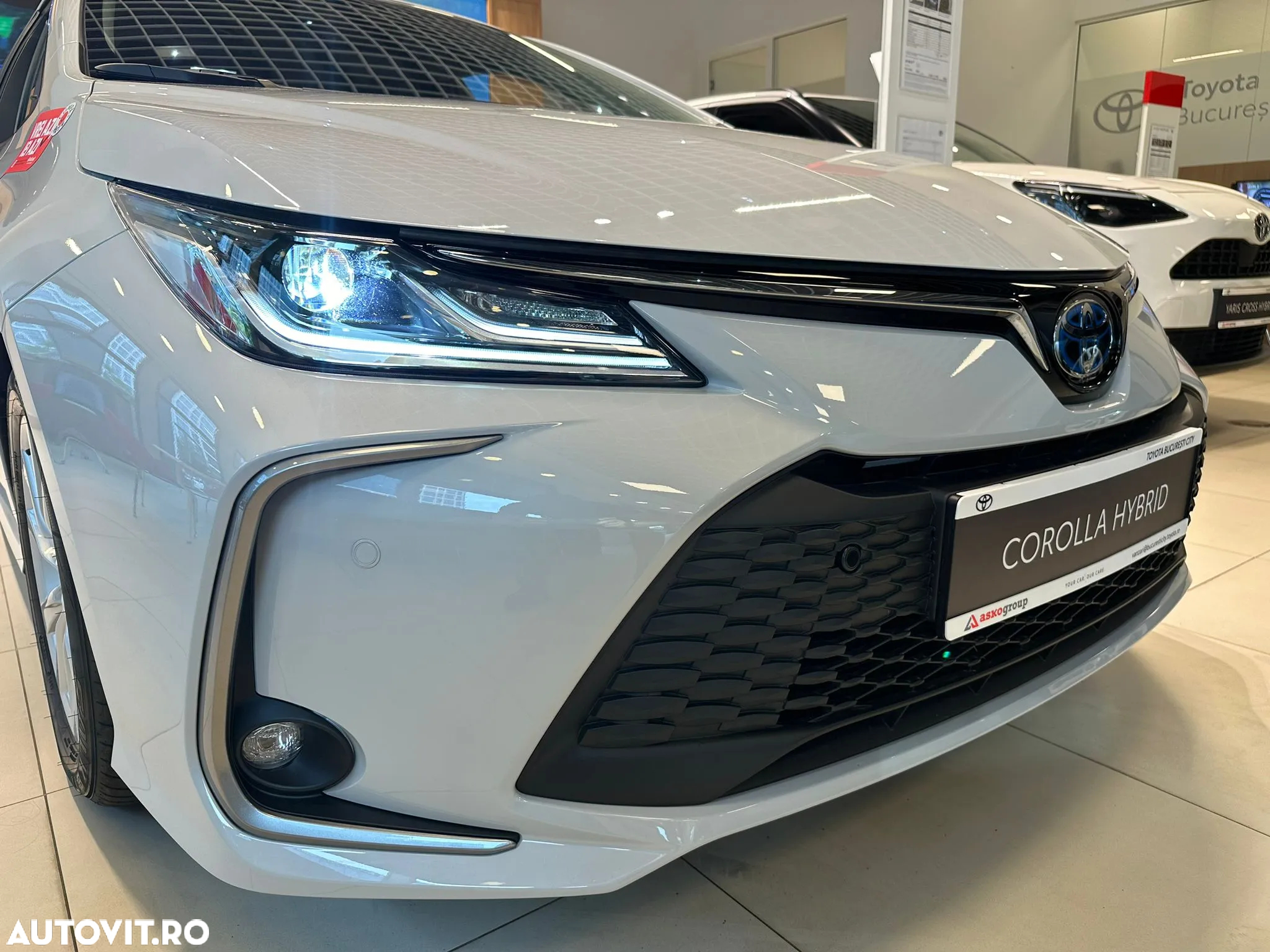 Toyota Corolla Sedan 1.8 HSD Business - 27