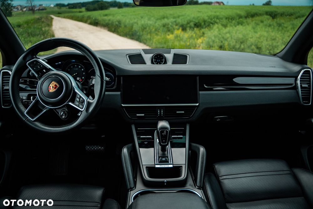 Porsche Cayenne - 14