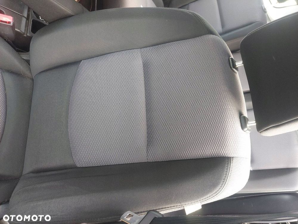 FOTELE KOMPLET LEWY PRAWY KANAPA TYŁ + BOCZKI MAZDA 5 I - 11
