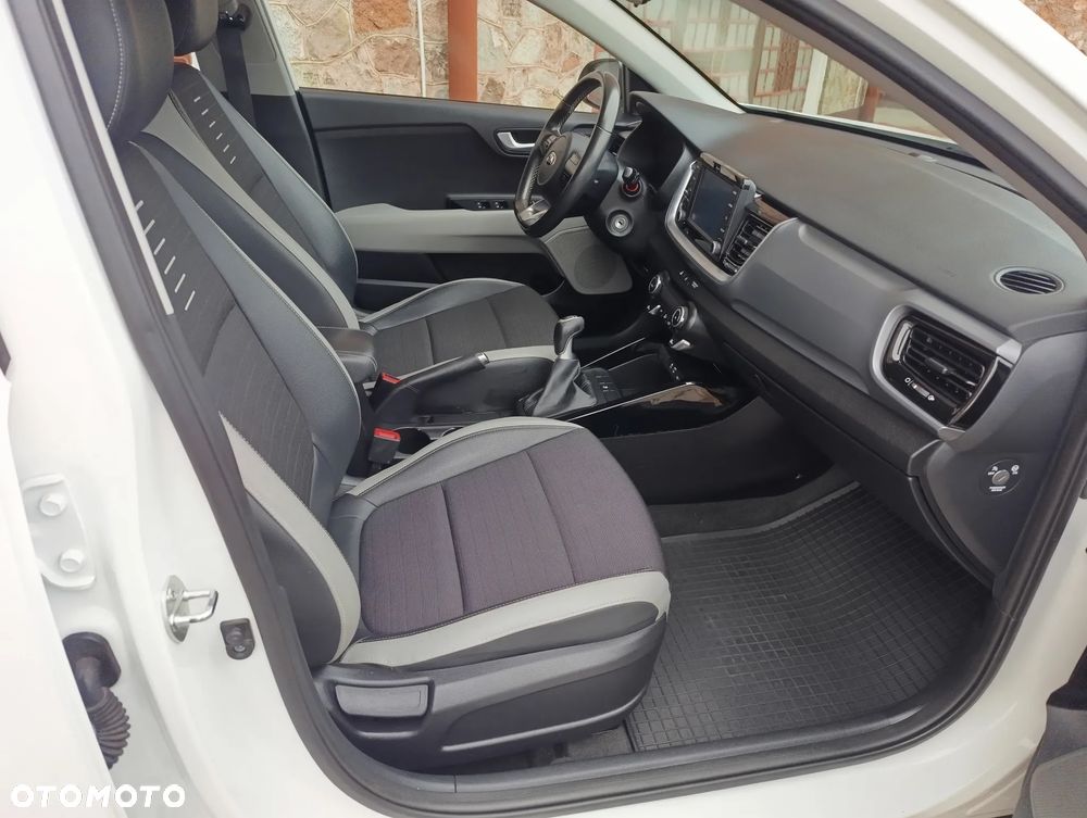 Kia Stonic 1.4 L - 24