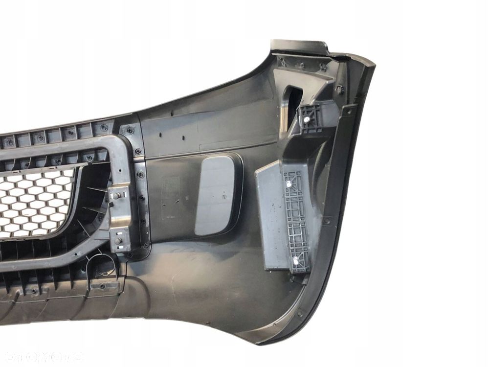 Iveco Daily 2006-2011 przed liftem Zderzak przedni czarna tekstura - 10