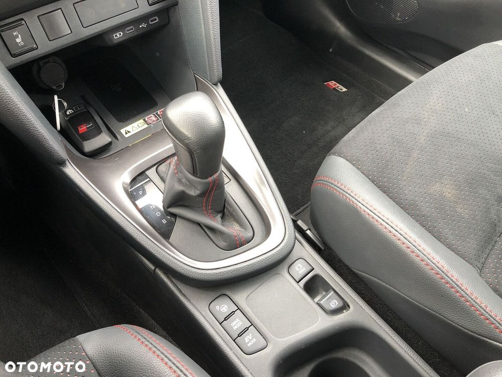Toyota Yaris Cross Hybrid 1.5 GR Sport - 18