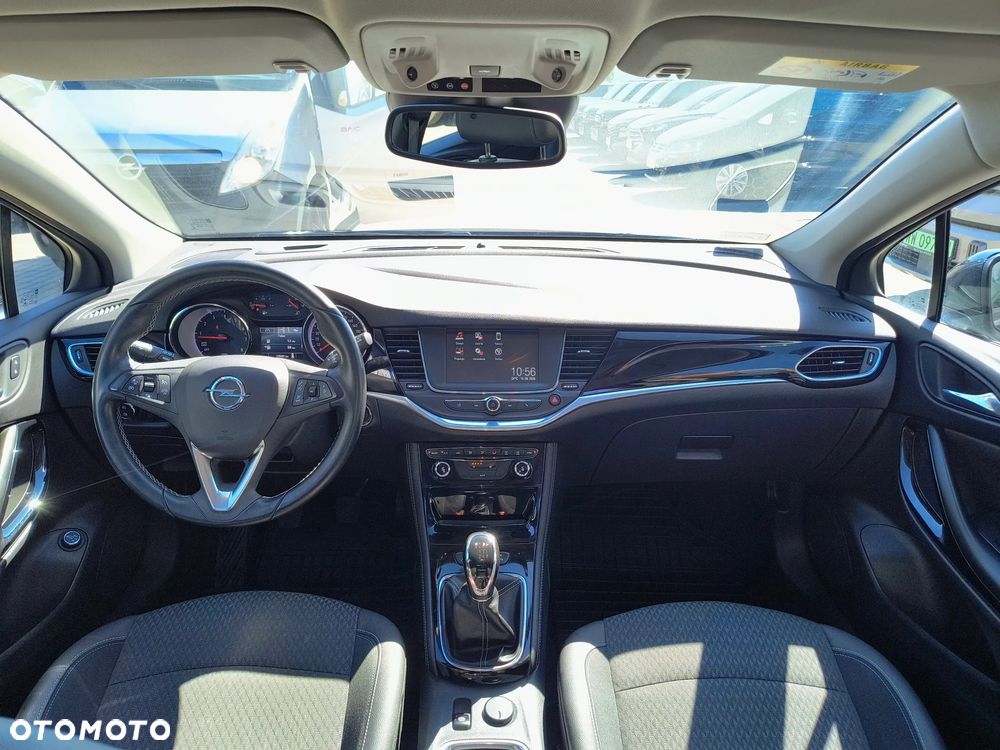 Opel Astra 1.6 T Elite S&S - 21