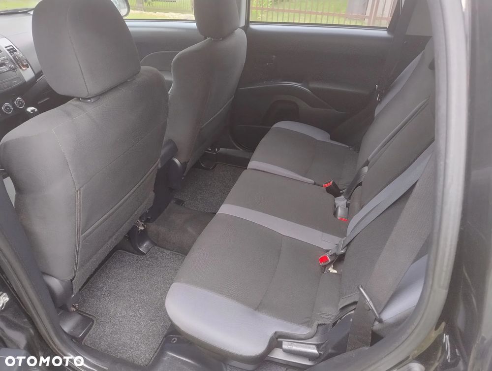 Mitsubishi Outlander 2.0 Intense 2WD - 8
