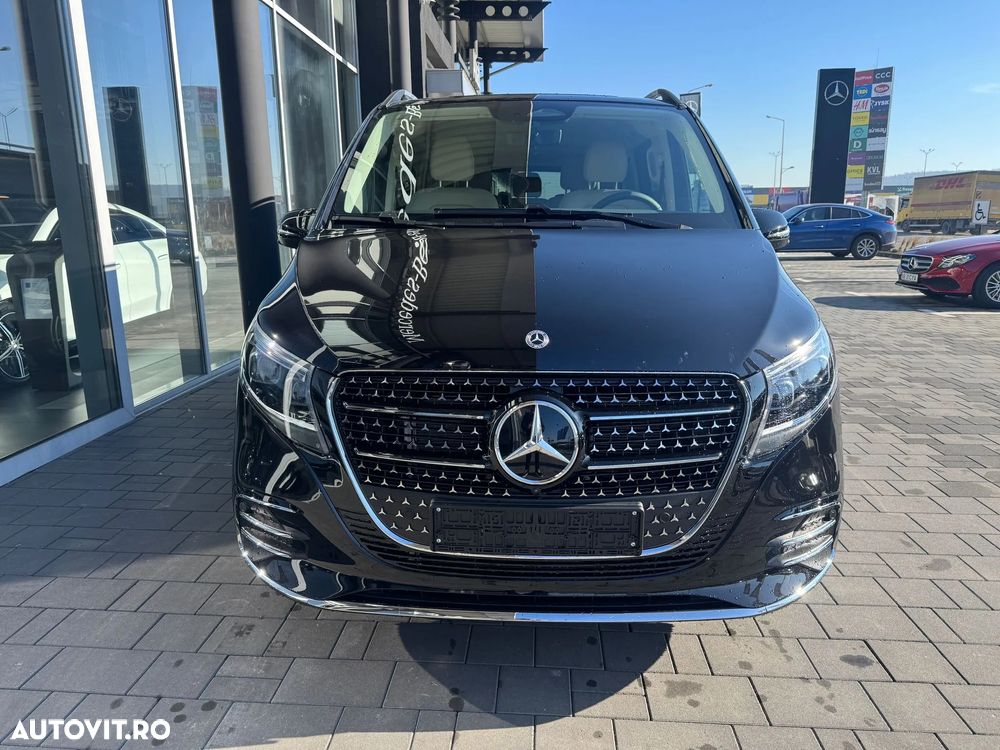 Mercedes-Benz V 300 d Extralang 4Matic 9G-TRONIC Exclusive - 3