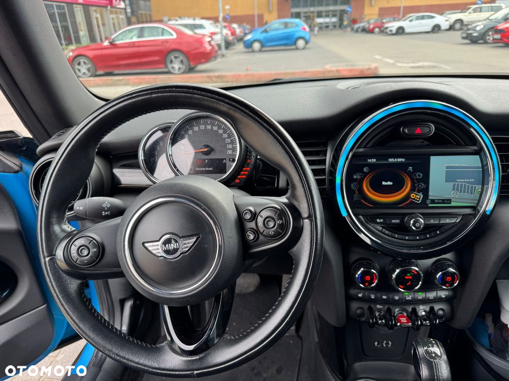 MINI Cooper Standard - 8