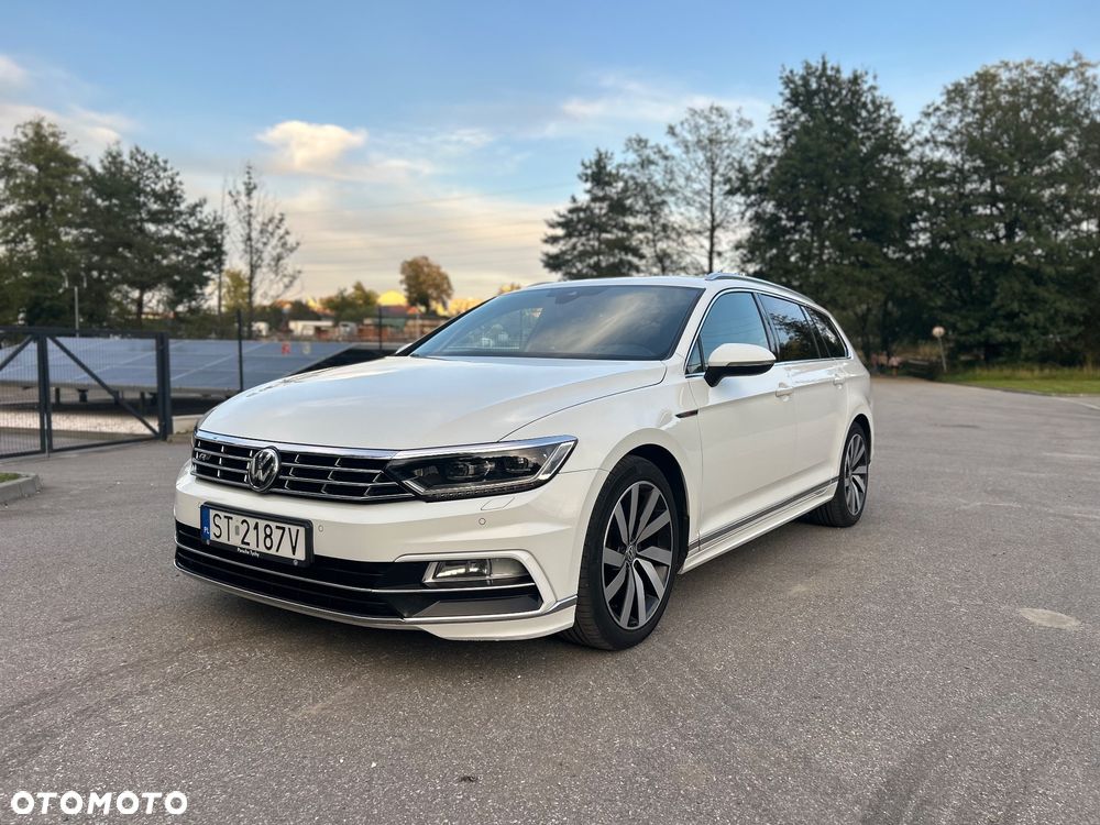Volkswagen Passat - 1