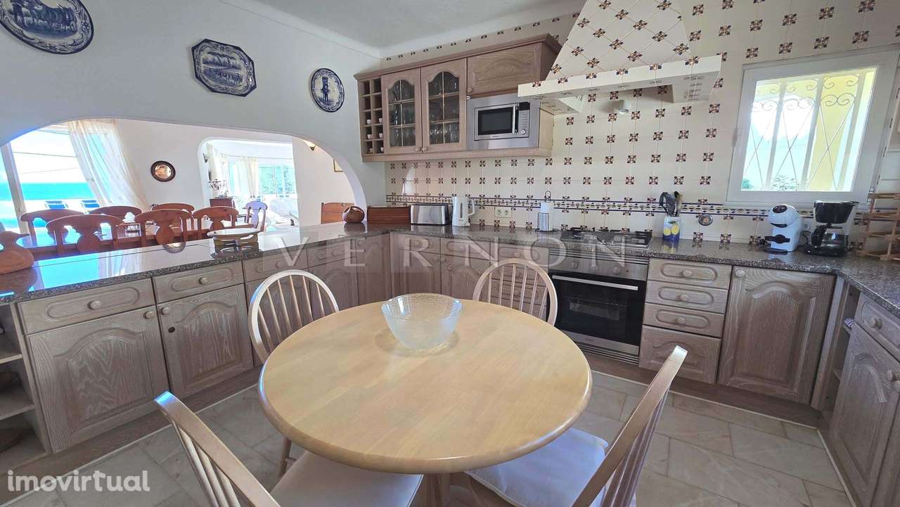 Algarve, para venda, moradia T5 primeira linha do mar com piscina aque - Grande imagem: 5/47