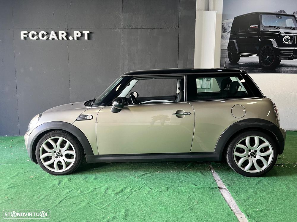 MINI 3 Portas Cooper D - 2