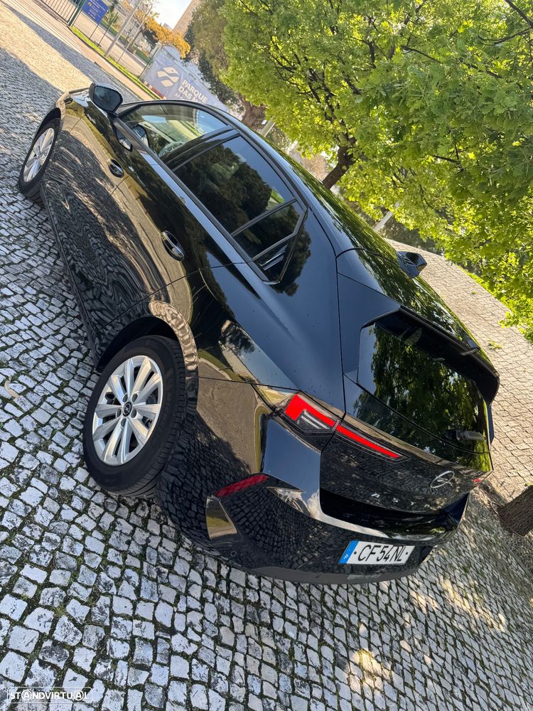 Opel Astra 1.2 T Edition - 4