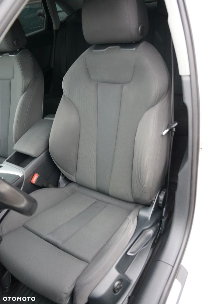 Audi A4 Limousine 2.0 TDI ultra - 24