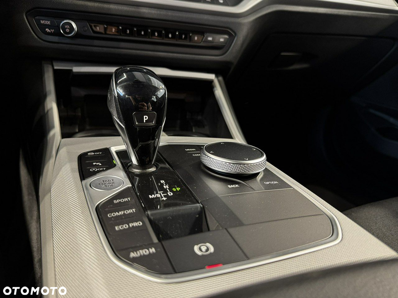 BMW Seria 3 - 21