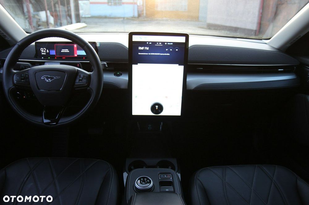 Ford Mustang Mach-E - 17