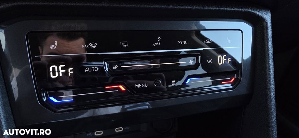 Volkswagen Tiguan 2.0 TDI SCR 4MOTION DSG R-Line - 38