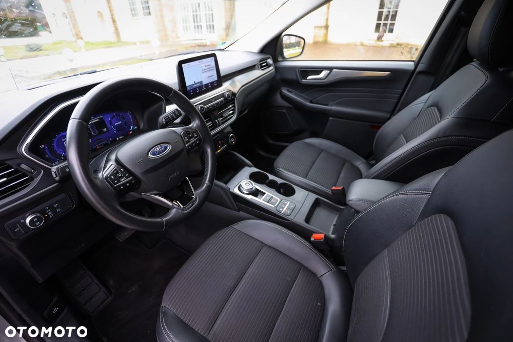 Ford Kuga 2.0 EcoBlue 4x4 TITANIUM X - 17