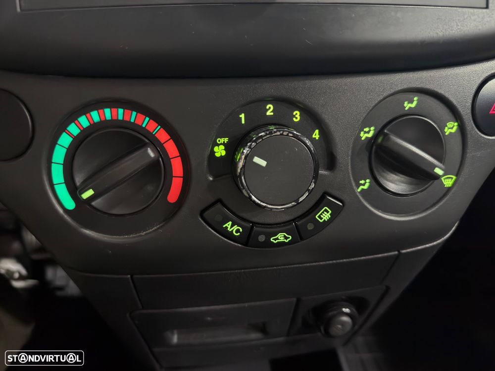 Chevrolet Aveo - 14