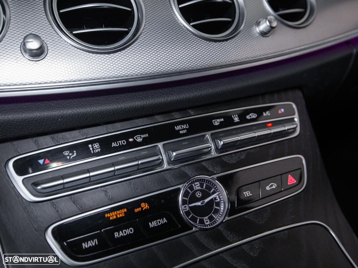 Mercedes-Benz E 300 de AMG Line - 20