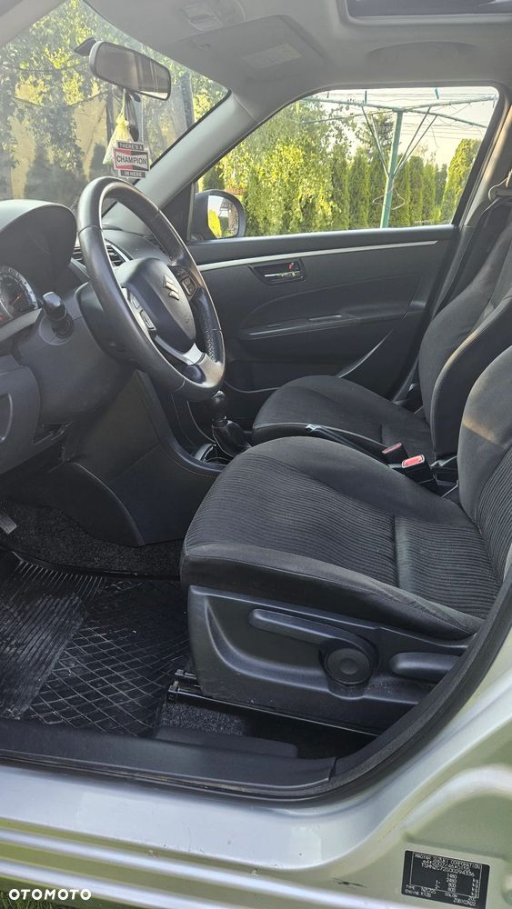 Suzuki Swift - 15