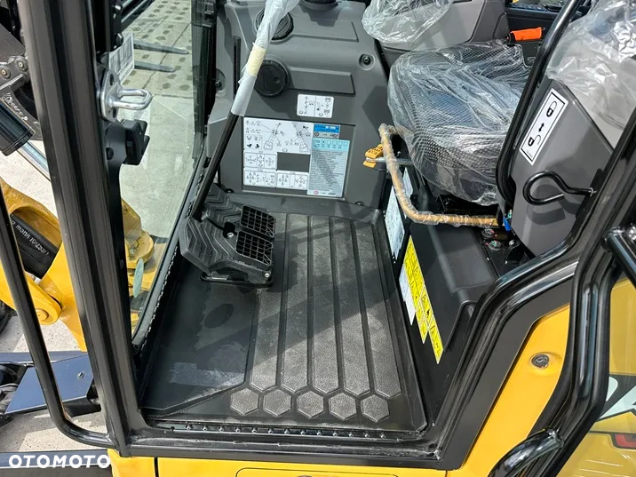 Caterpillar 301.8 - 17