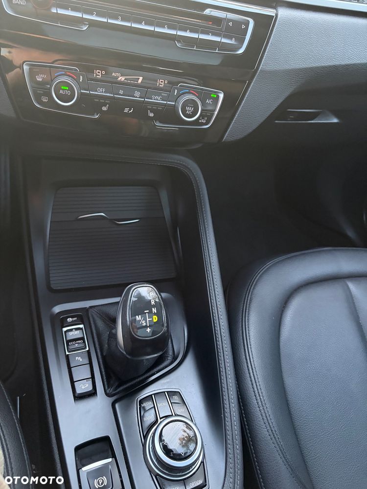 BMW X1 xDrive25i Advantage - 15
